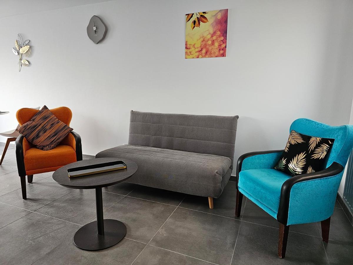 Appart'Hotel Trazegnies Courcelles Экстерьер фото