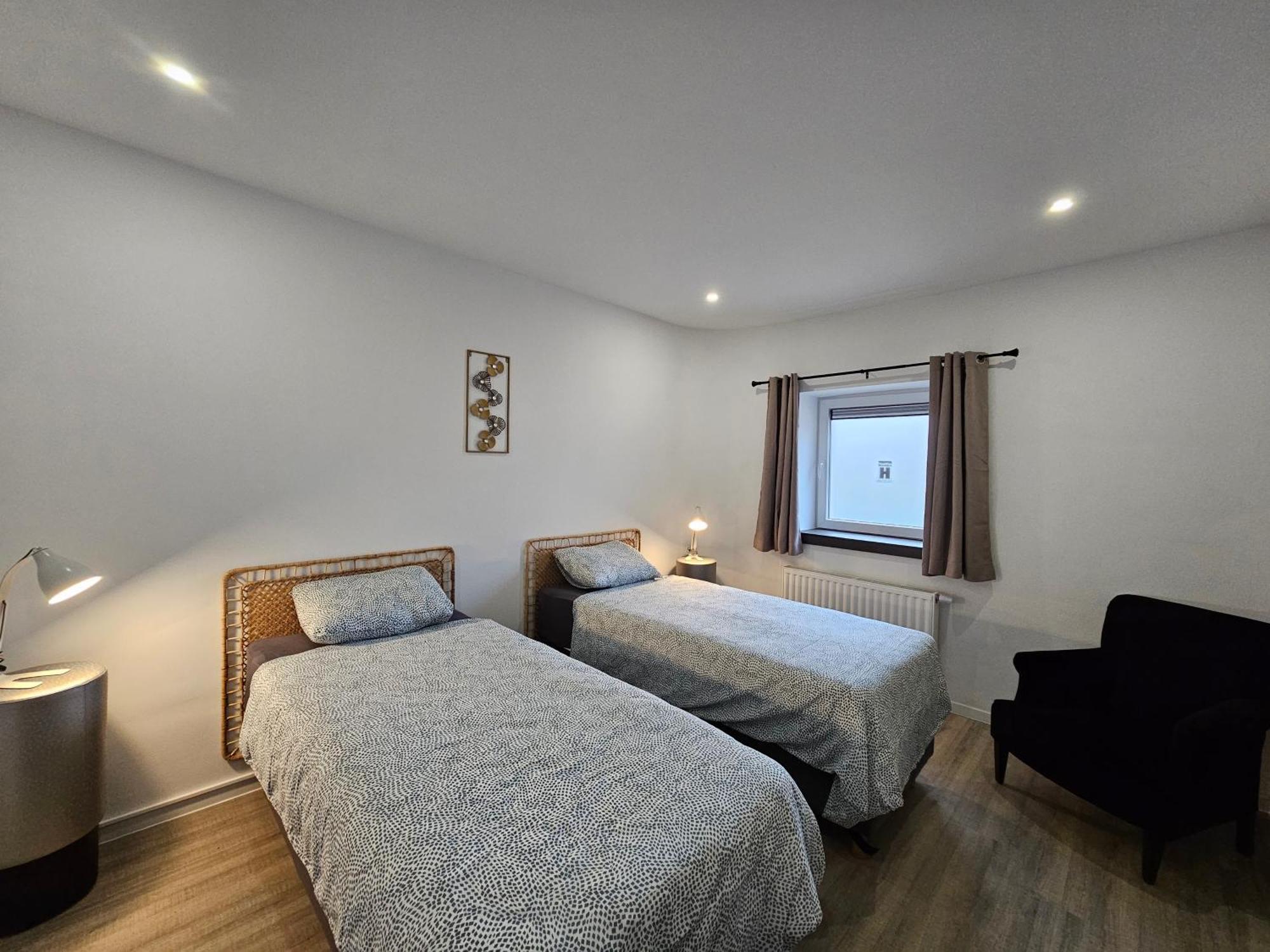 Appart'Hotel Trazegnies Courcelles Экстерьер фото